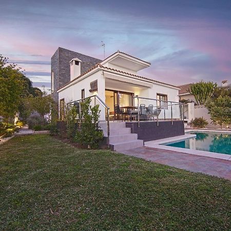 Modern Villa Close To Costabella Beach マルベーリャ エクステリア 写真