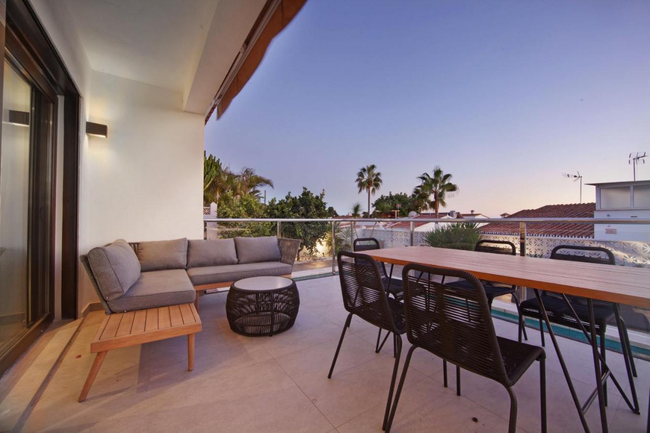 Modern Villa Close To Costabella Beach マルベーリャ エクステリア 写真